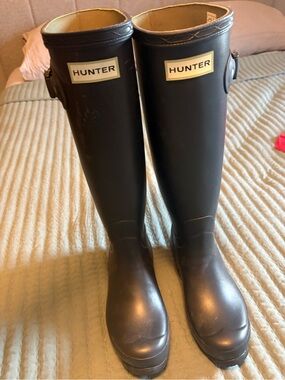 Hunter Tall Rain Boots in Black